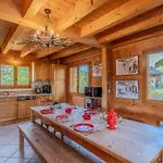 Chalet 8 A 10 Pers Entre Lac Et Montagnes Holiday home *